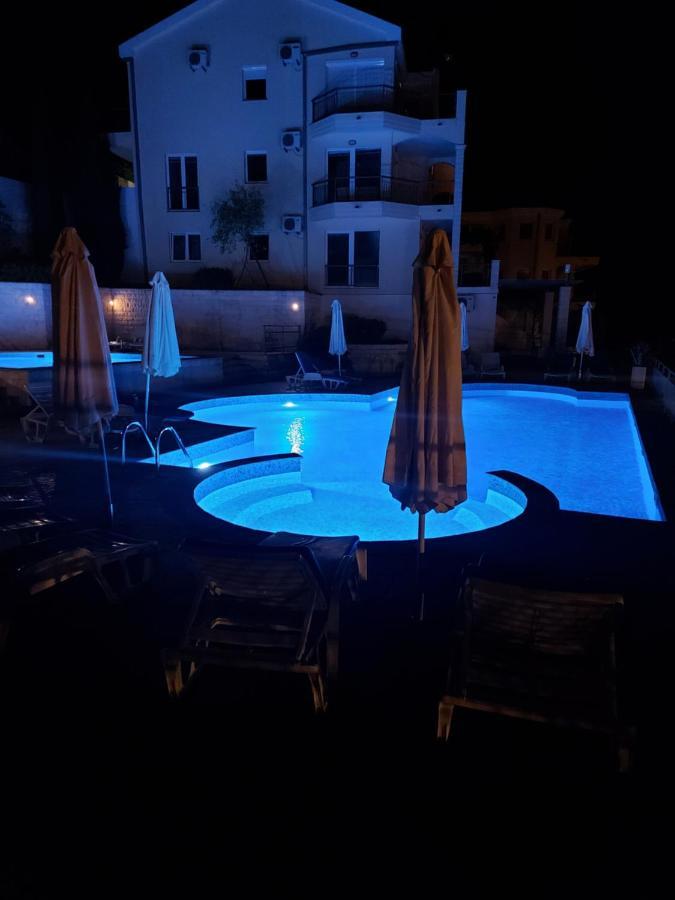 J&M Apartment Kotor Extérieur photo