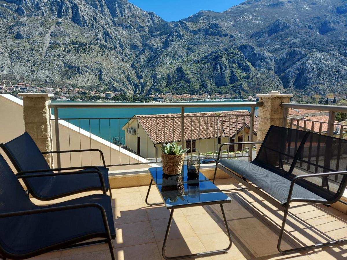 J&M Apartment Kotor Extérieur photo