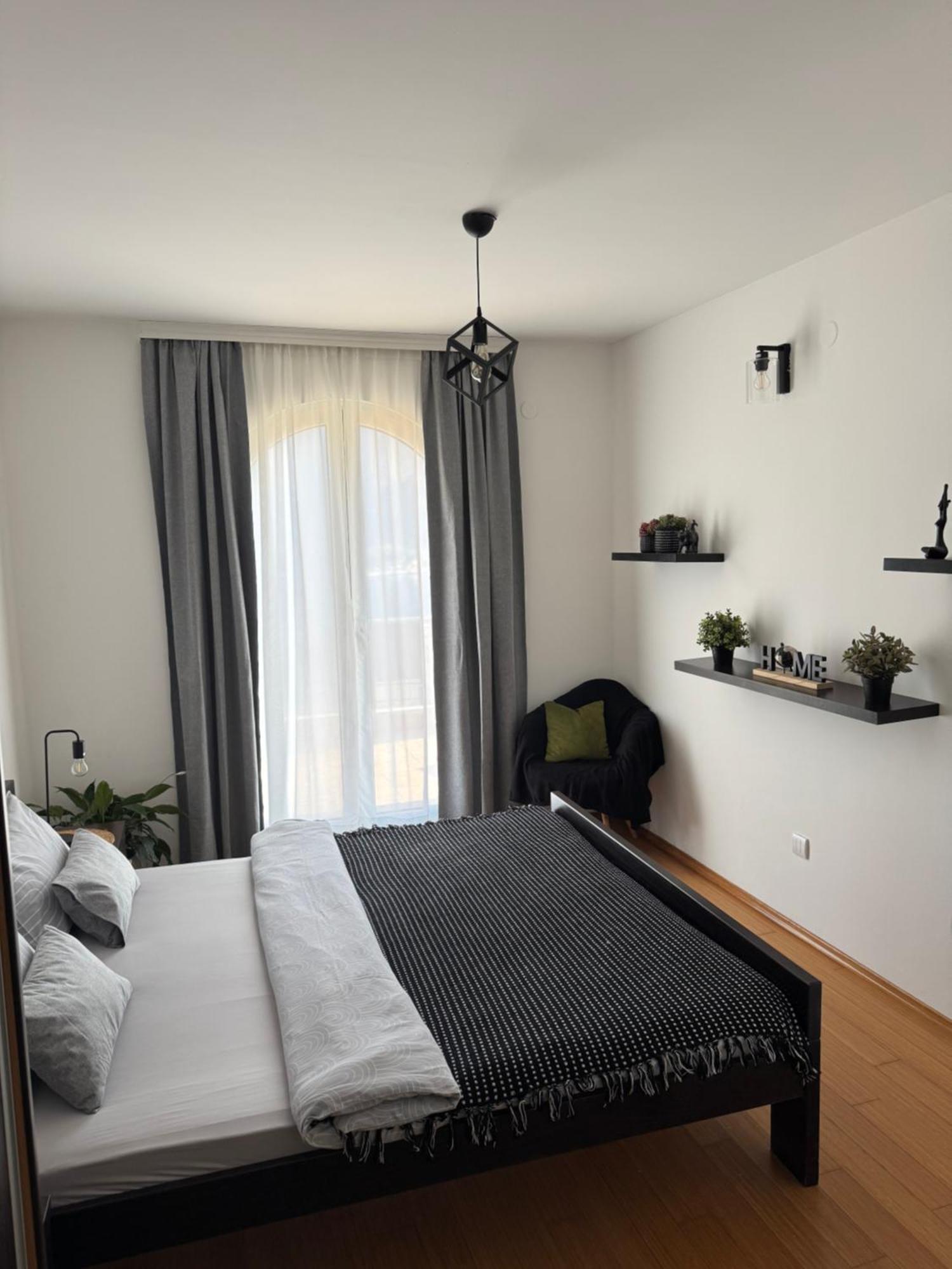 J&M Apartment Kotor Extérieur photo