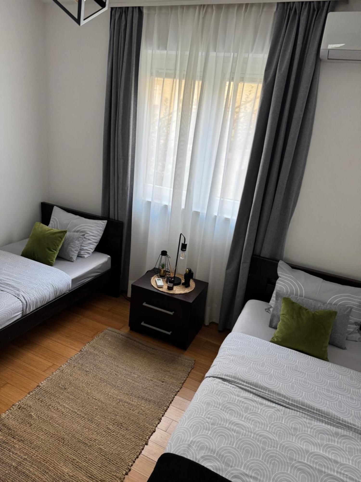 J&M Apartment Kotor Extérieur photo