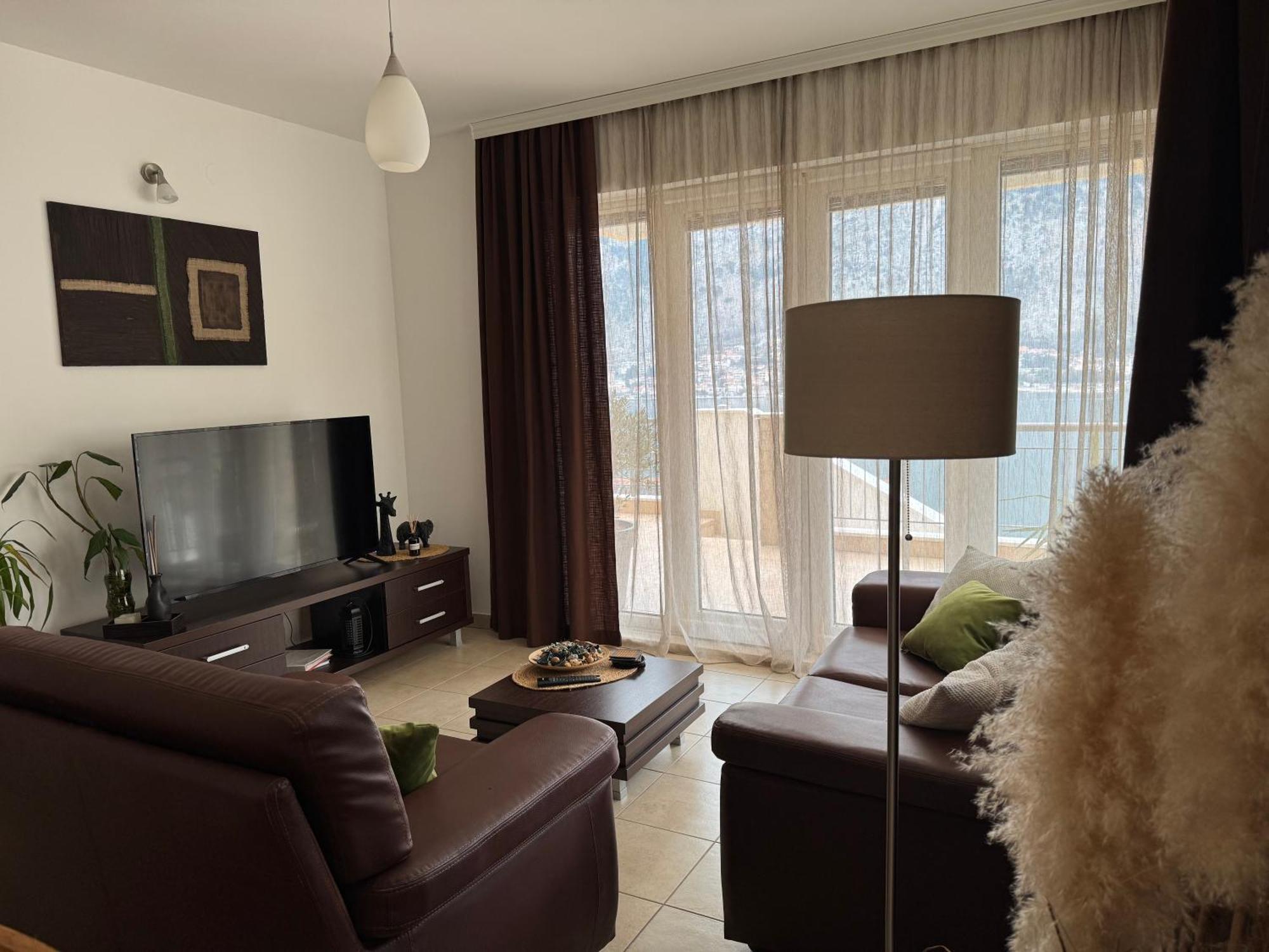 J&M Apartment Kotor Extérieur photo