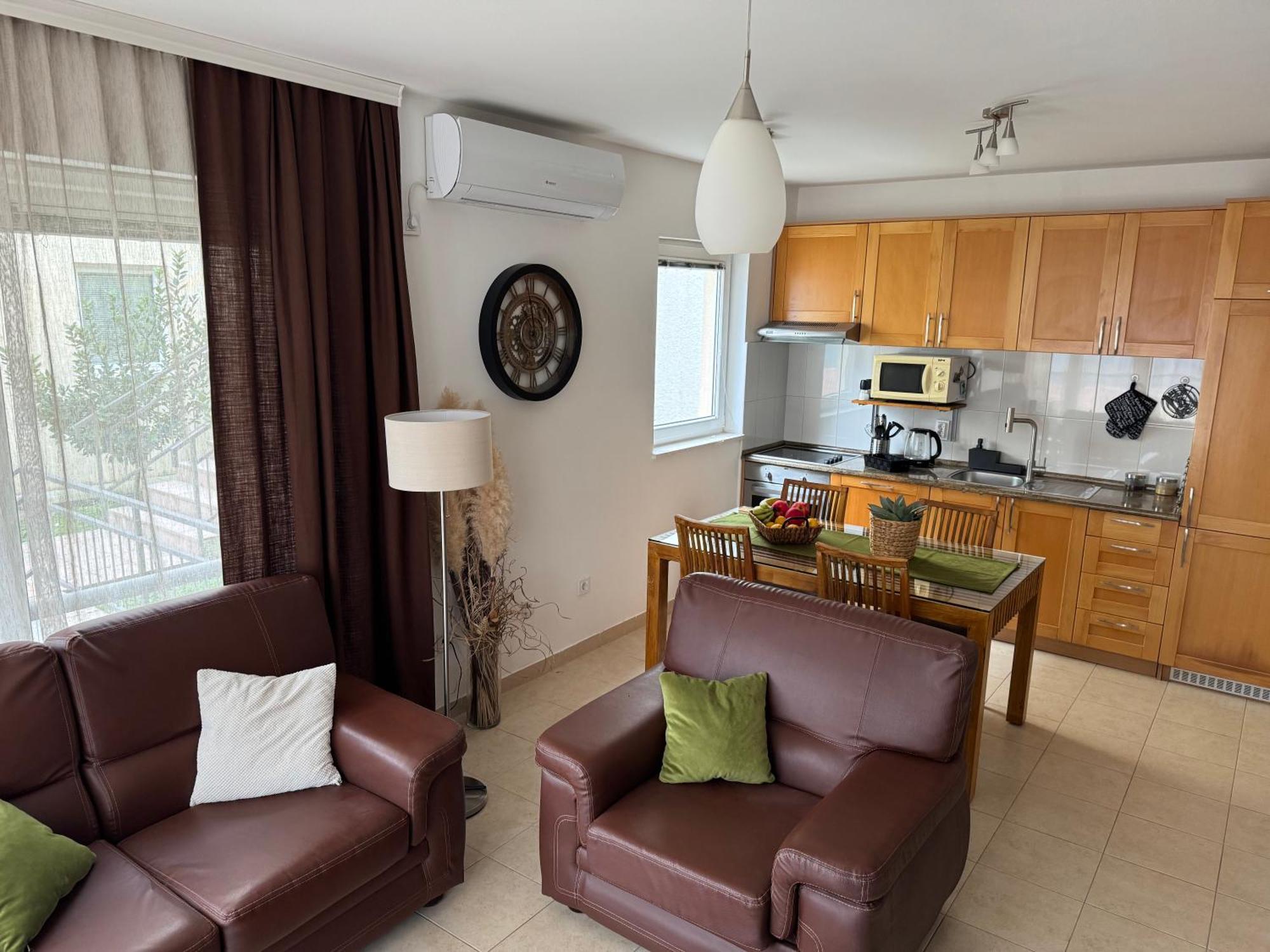 J&M Apartment Kotor Extérieur photo